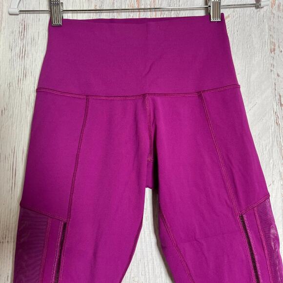 Lululemon Hot To Street Crop Legging SIZE 4 Regal Plum Full-On Luxtreme Mesh - Picture 10 of 13